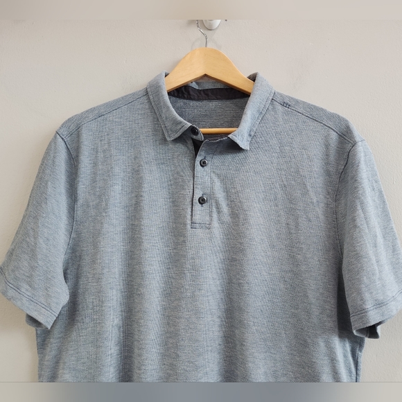 Lululemon Men's Blue Lightweight Golf Polo Performance Shirt Size Large - Picture 2 of 7